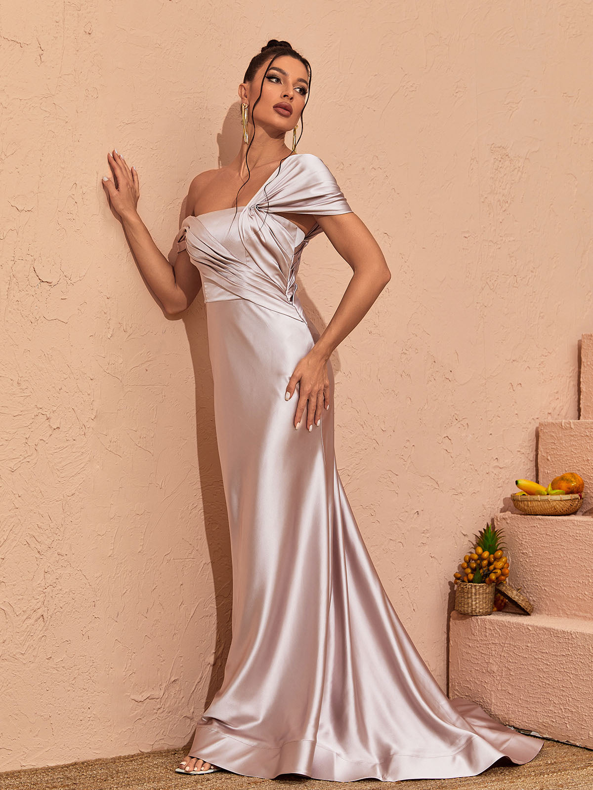 Liberty Satin-Maxikleid mit Rüschen 