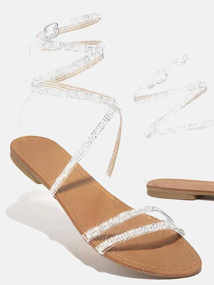 Sandalias planas con tiras y diamantes de imitación