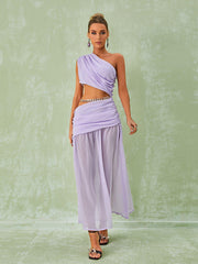 Psyche – Maxikleid mit One-Shoulder-Träger und Kette in Lavendel 