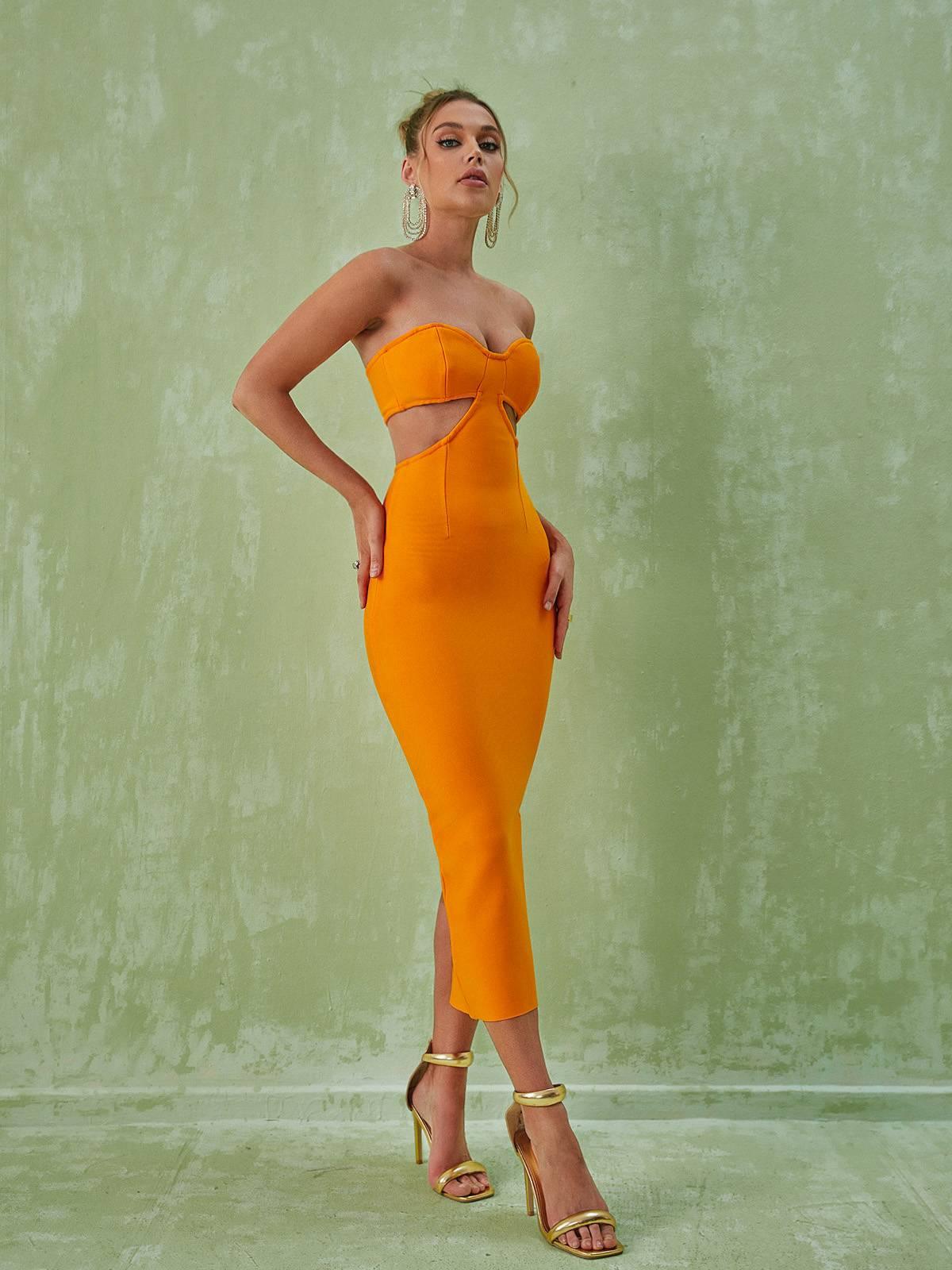 Sinead – Trägerloses Bandage-Kleid mit Cut-outs in Orange 