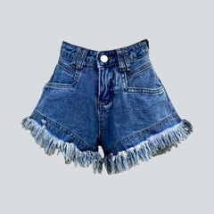 Distressed-Jeansshorts mit weitem Saum