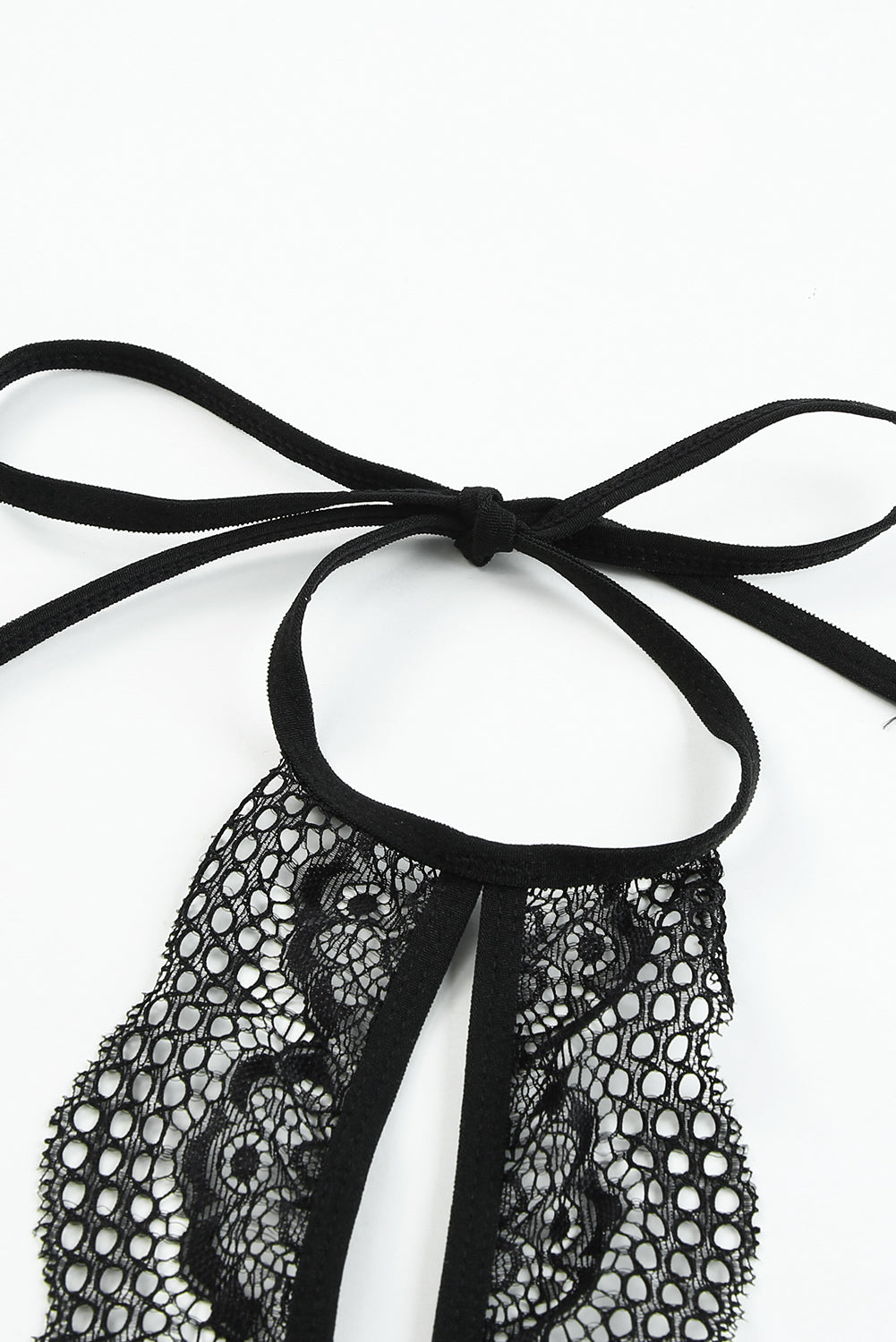 Black 2Pcs Lace Open Cut Chain Decor Lingerie Set