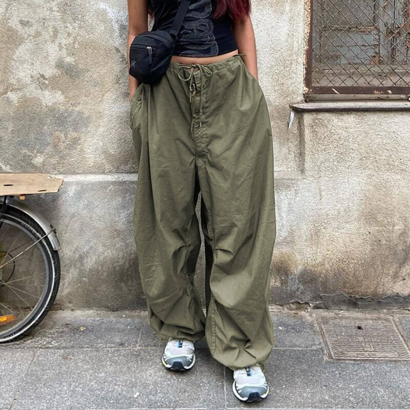 Pantalones cargo holgados informales de cintura baja con cordón y ribete fruncido - Verde