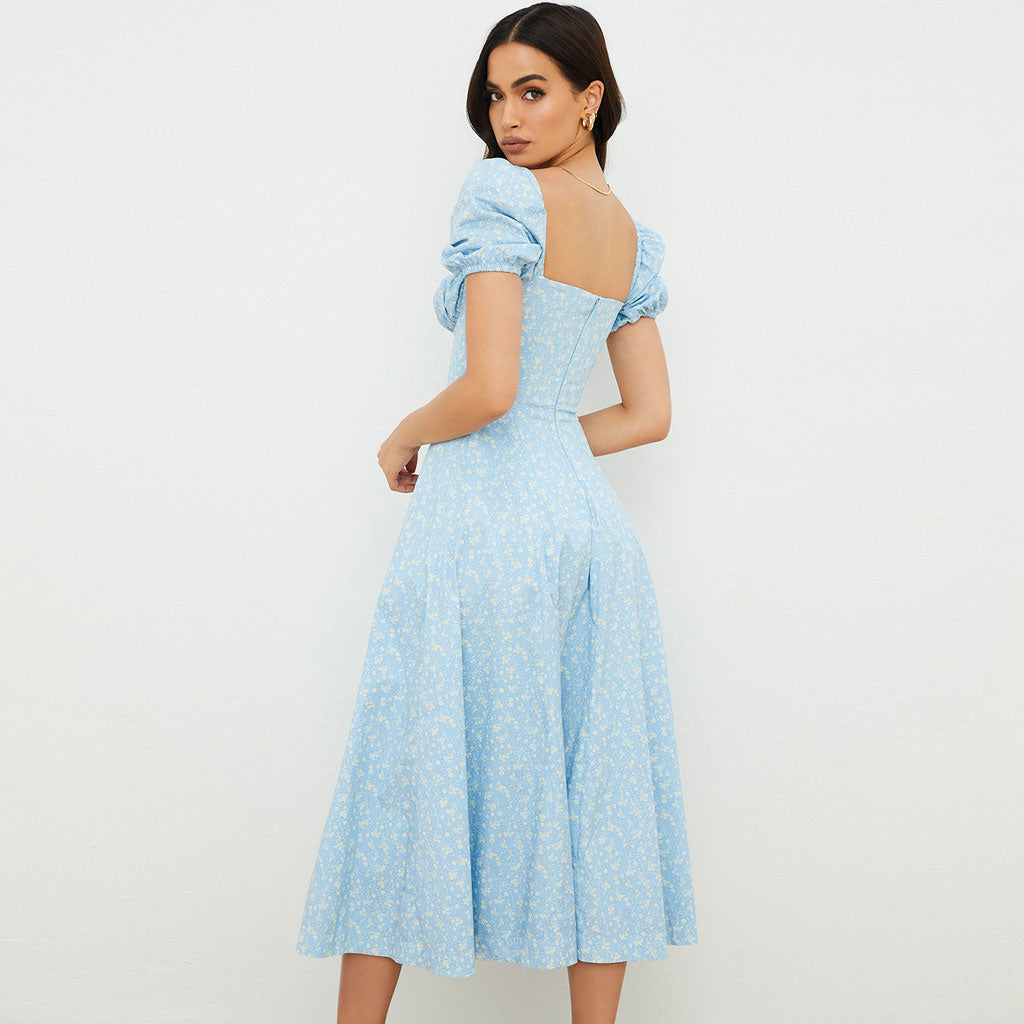 Bedrucktes Maxi-Sommerkleid mit Puffärmeln und hohem Schlitz - Himmelblau