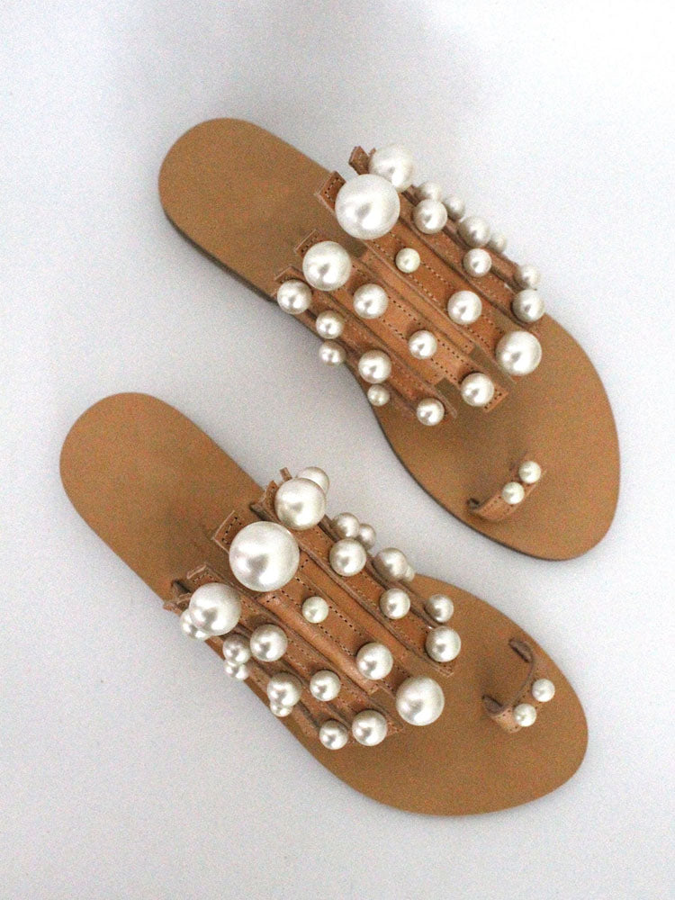 Sandalias planas casuales con decoración de perlas