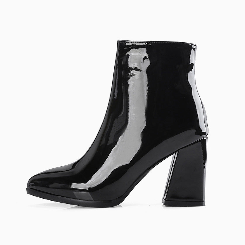 Glossy Effect Pointed Toe Chunky Heel Ankle Boots - Black
