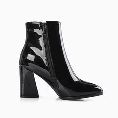 Glossy Effect Pointed Toe Chunky Heel Ankle Boots - Black