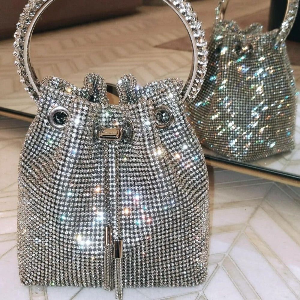 Bolso Splendor con borlas y asa de cristal con diamantes