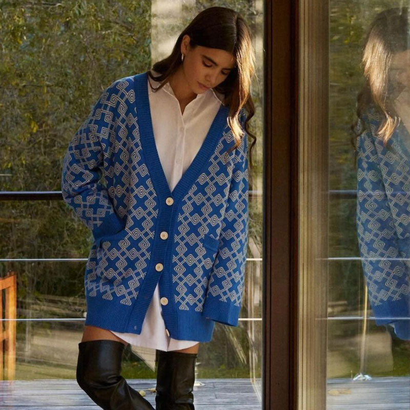 Gerippter Cardigan mit V-Ausschnitt und Knopfleiste und langen Ärmeln - Blau