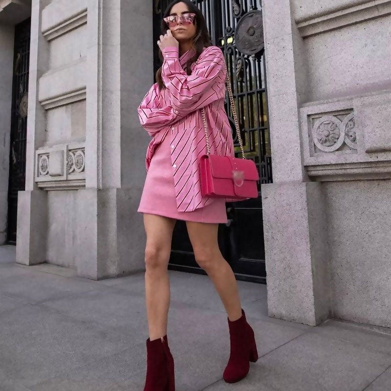 Camisa de manga larga con cuello en punta y botones con estampado de rayas - Rosa