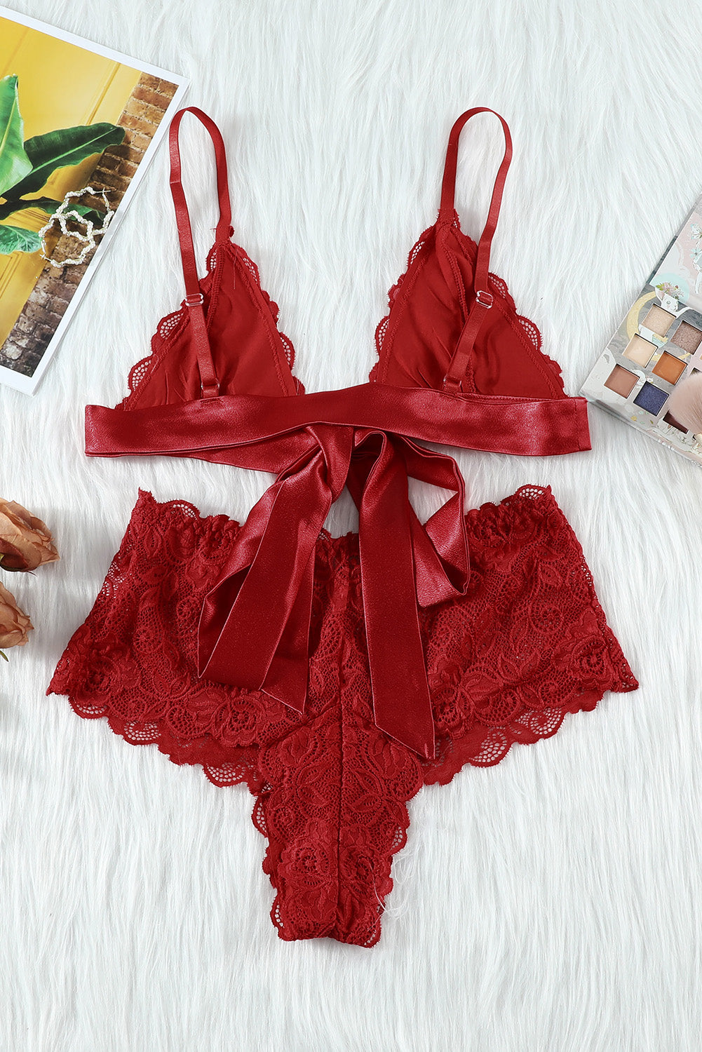 Conjunto de lencería bralette de encaje rojo de amor romántico