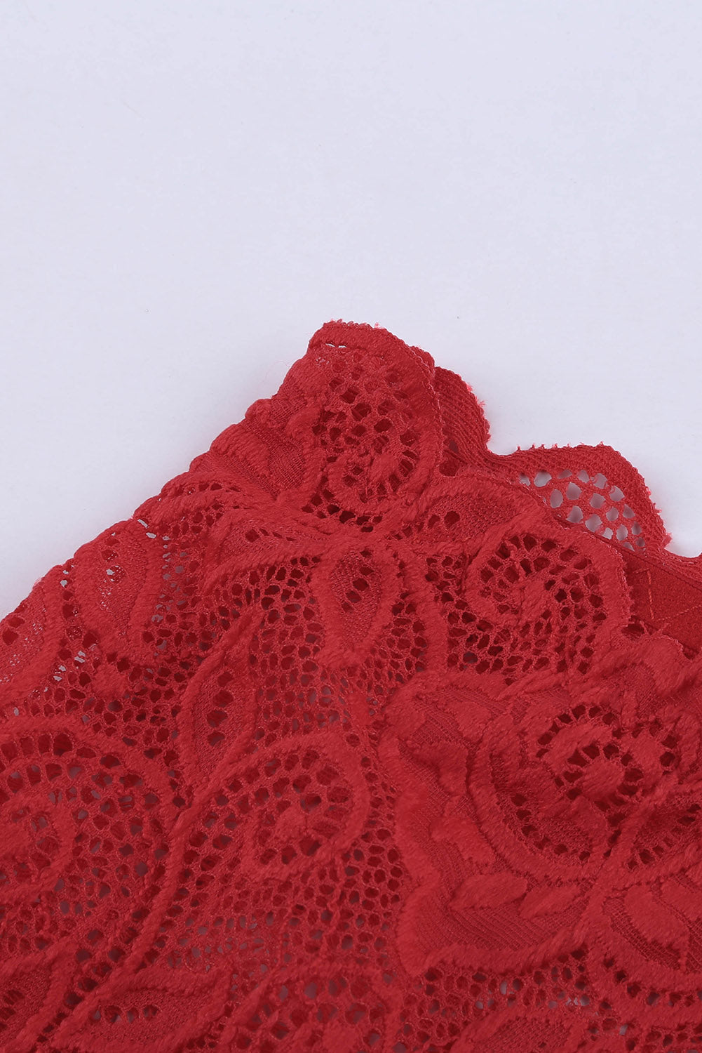 Conjunto de lencería bralette de encaje rojo de amor romántico