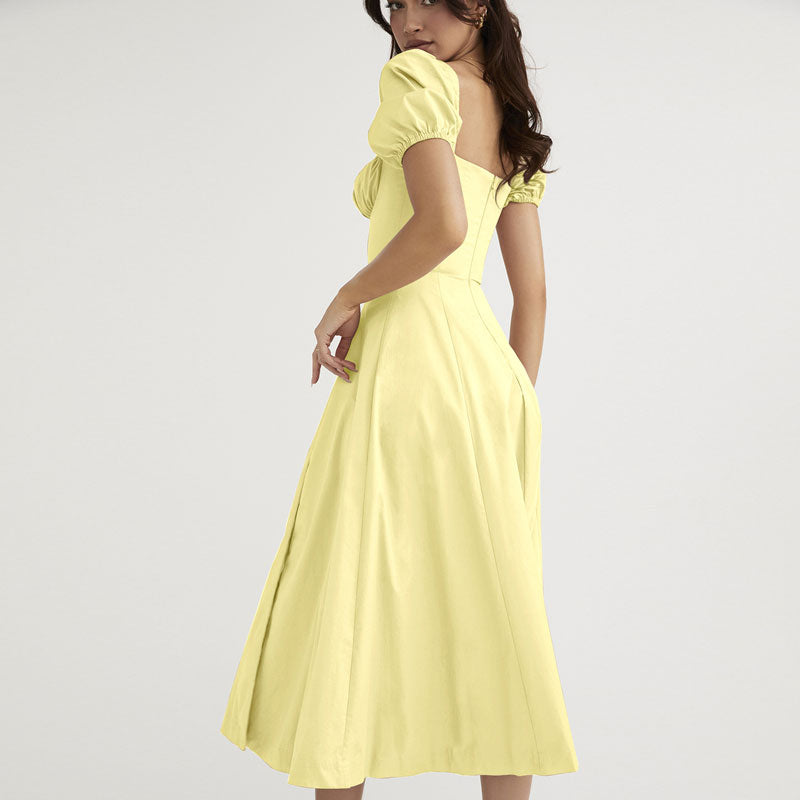 Schulterfreies Midi-Sommerkleid mit Puffärmeln und Bindeband vorne und hohem Schlitz - Gelb