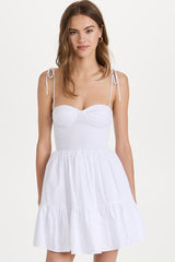 Minivestido veraniego de verano entallado y acampanado con escote en forma de corazón y tirantes anudados - Blanco