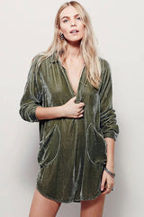 Minivestido vintage de terciopelo con cuello en V y manga larga - Verde