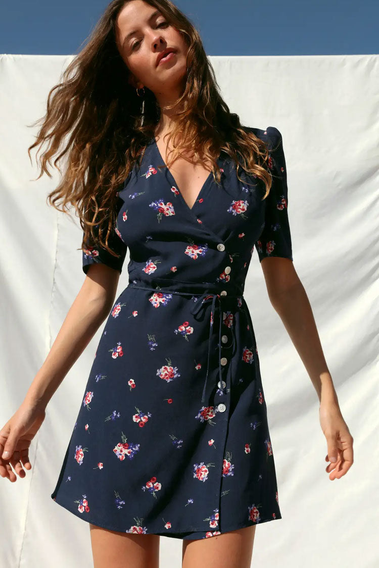 Vestido corto cruzado francés con mangas abullonadas y estampado floral vintage - Azul marino