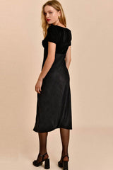 Vestido midi de terciopelo bicolor con mangas abullonadas y bordado de rosas vintage - Negro